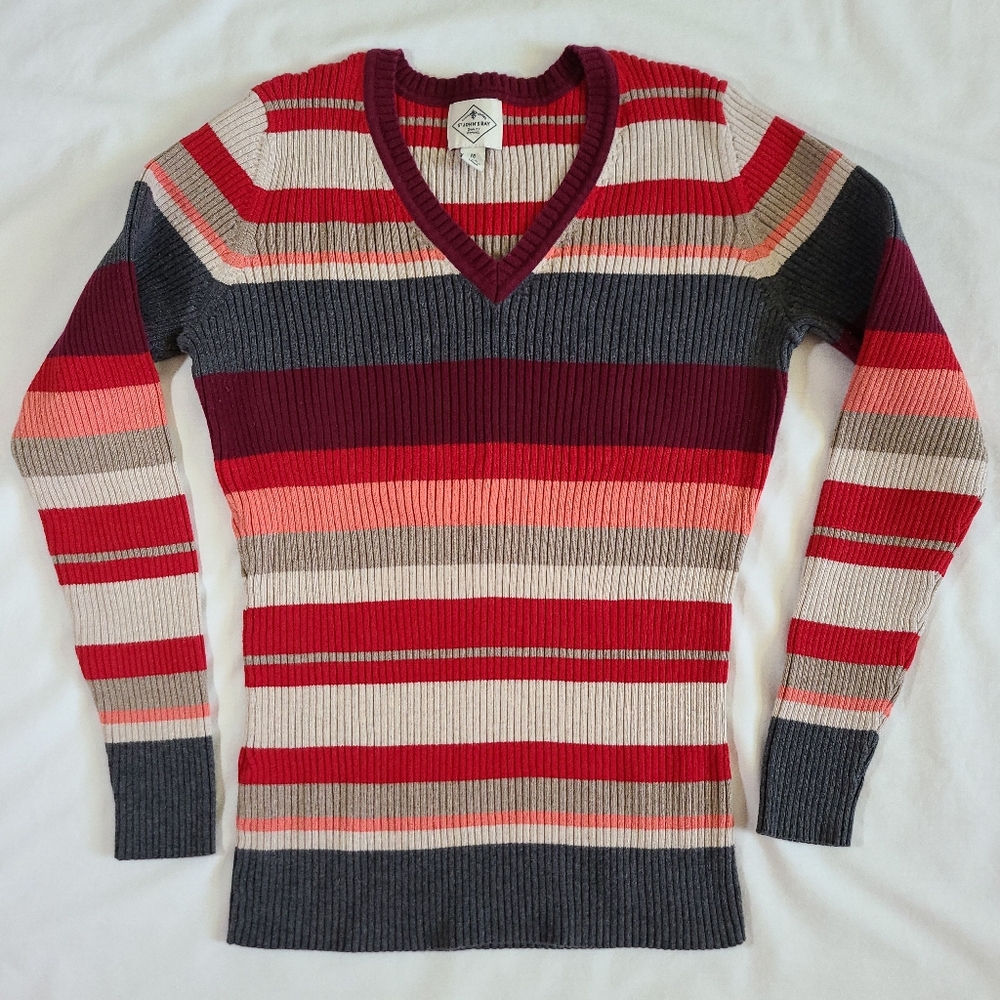 ❤️VGUC St. John's Bay V-Neck Red/Grey/Cream Ribbed Long Sleeve Knit Sweater, M - Picture 2 of 15